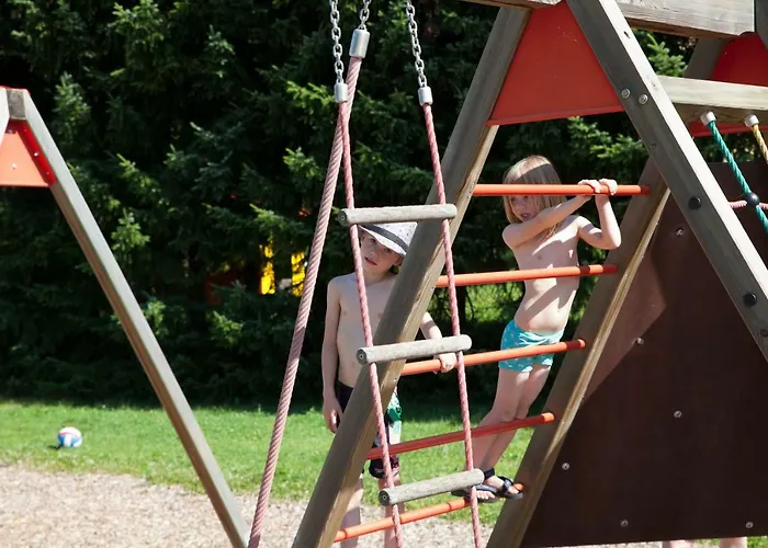 مكان تخييم Bella Austria Sankt Peter am Kammersberg